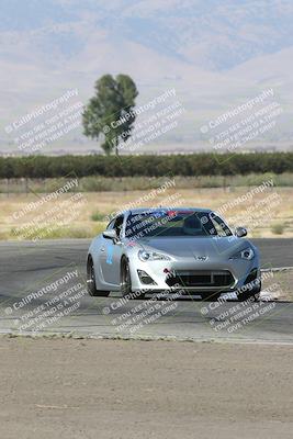 media/Sep-15-2024-Speed Ventures (Sun) [[7a54f7ed2f]]/Yellow Group/Session 1 (Outside Grapevine)/